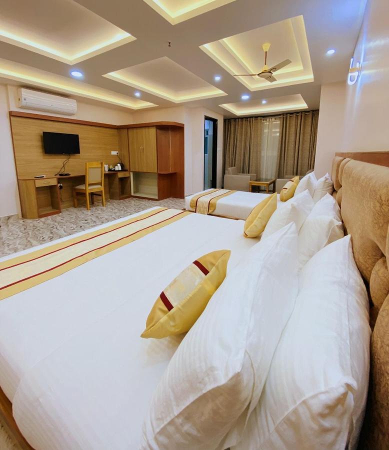 Hotel Imolesh Imphal Buitenkant foto