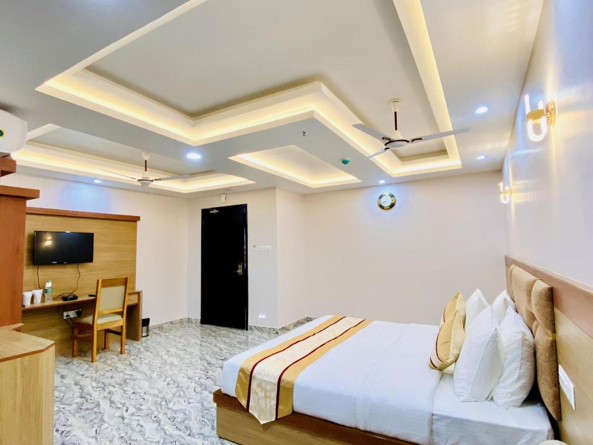 Hotel Imolesh Imphal Buitenkant foto