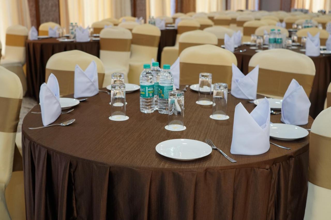 Hotel Imolesh Imphal Buitenkant foto