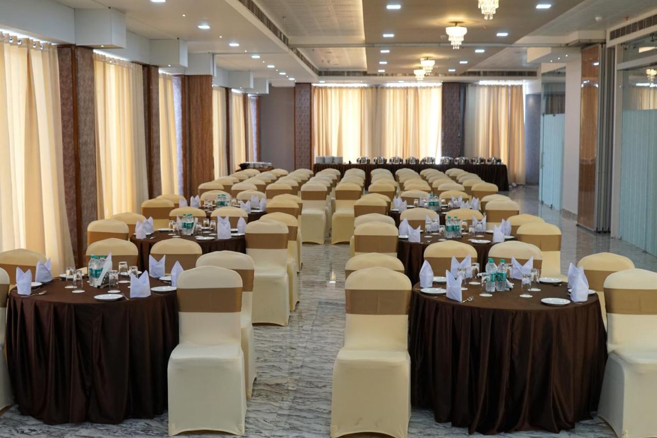Hotel Imolesh Imphal Buitenkant foto