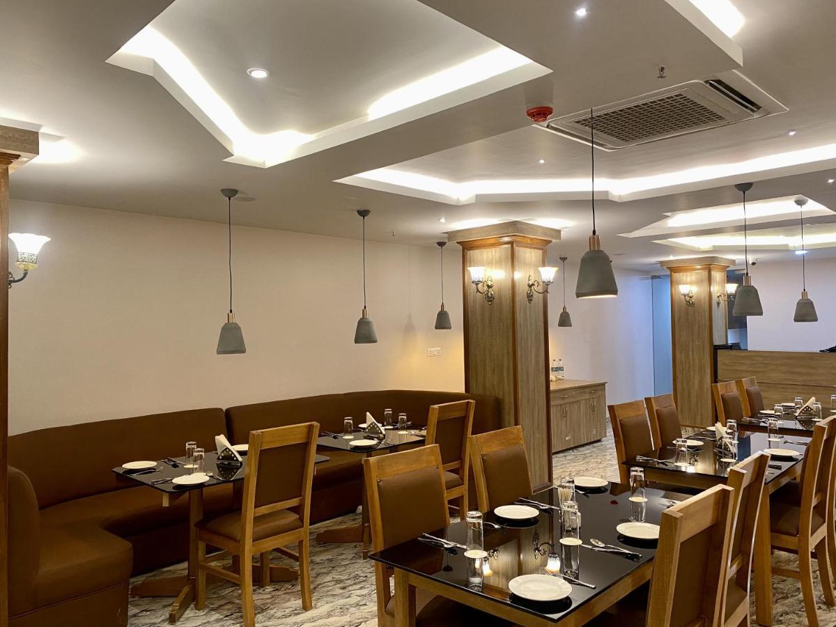 Hotel Imolesh Imphal Buitenkant foto